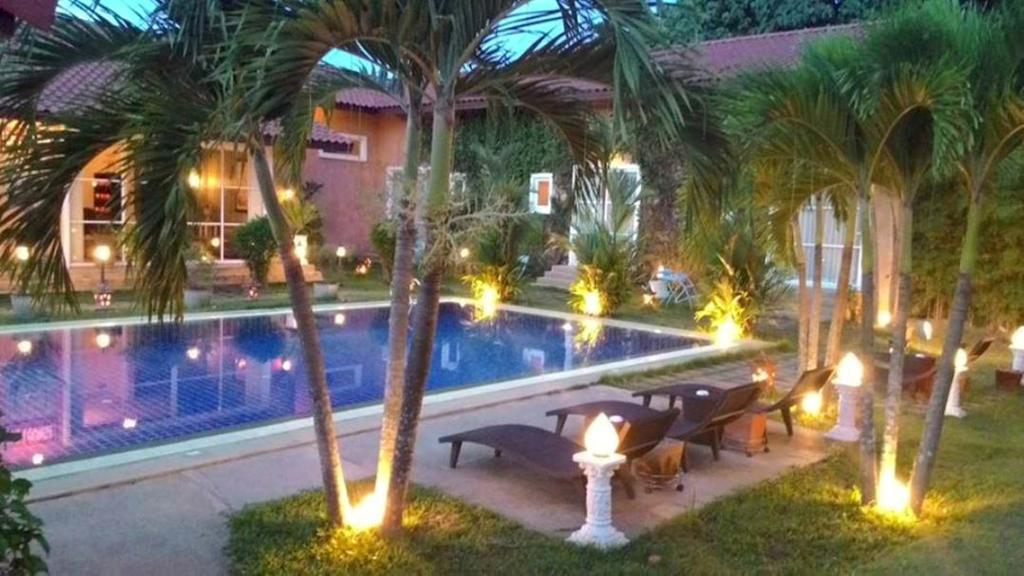 Pictory Garden Resort Sattahip Exterior foto